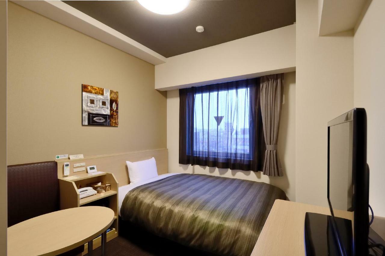 Hotel Route-Inn Kitakyushu-Wakamatsu Ekihigashi Dış mekan fotoğraf